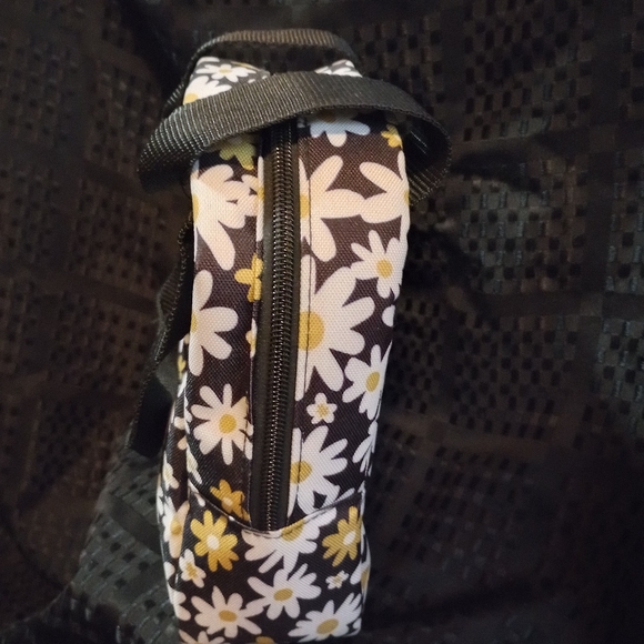 Daisy Insulated Bag - Black and Yellow - Picture 5 of 6